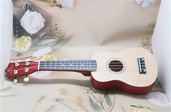 CONJURER UKULELE